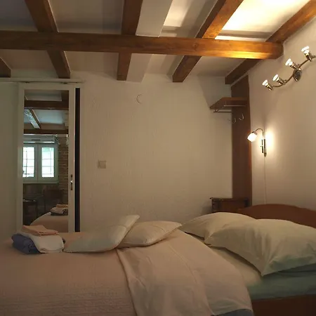 Vicelic Casa de hóspedes 3*